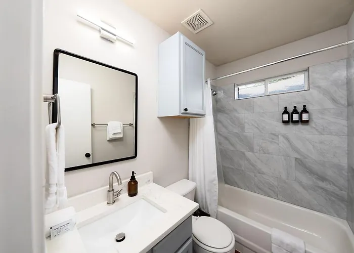 Cozy Getaway, Minutes From Austin! Holiday home *