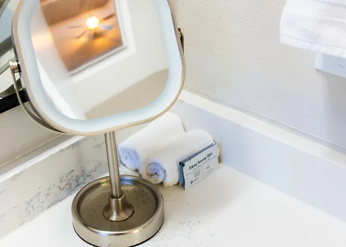 Holiday home Cozy Getaway, Minutes From Austin! *